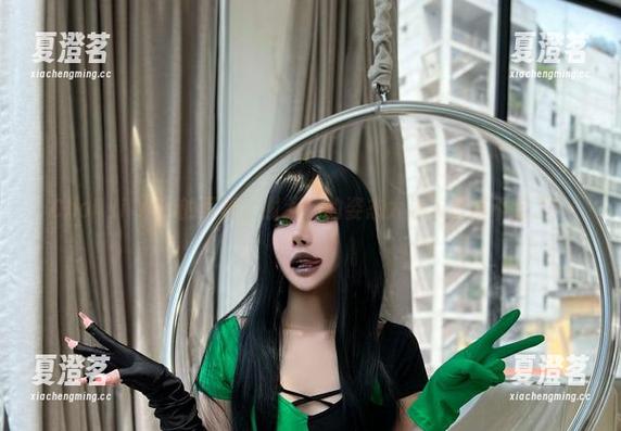 Choi Ji Yun的写真，谢戈式的姿态太让人捉摸不定了！